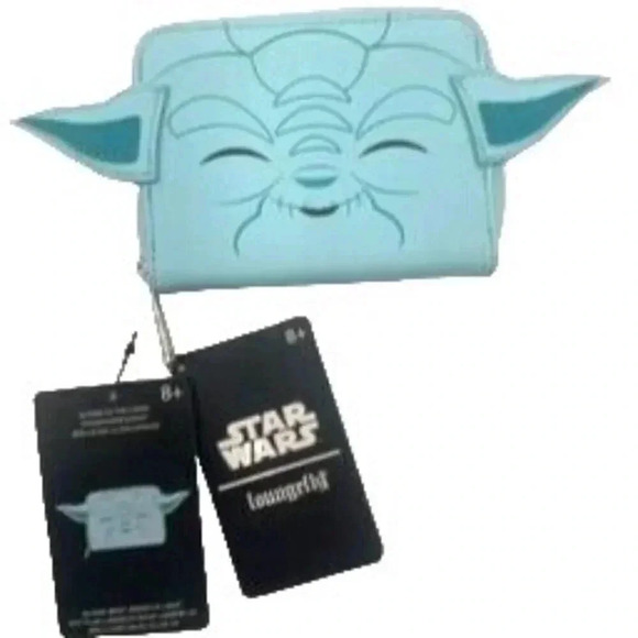 NWT Star Wars Yoda Hologram Loungefly Disney Glow in the Dark Wallet - Picture 2 of 9